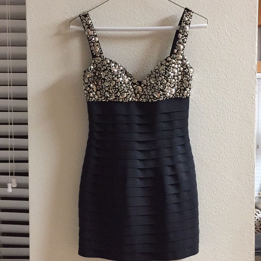 Sherri Hill Beaded Rhinestone Bandage Dress Size 6